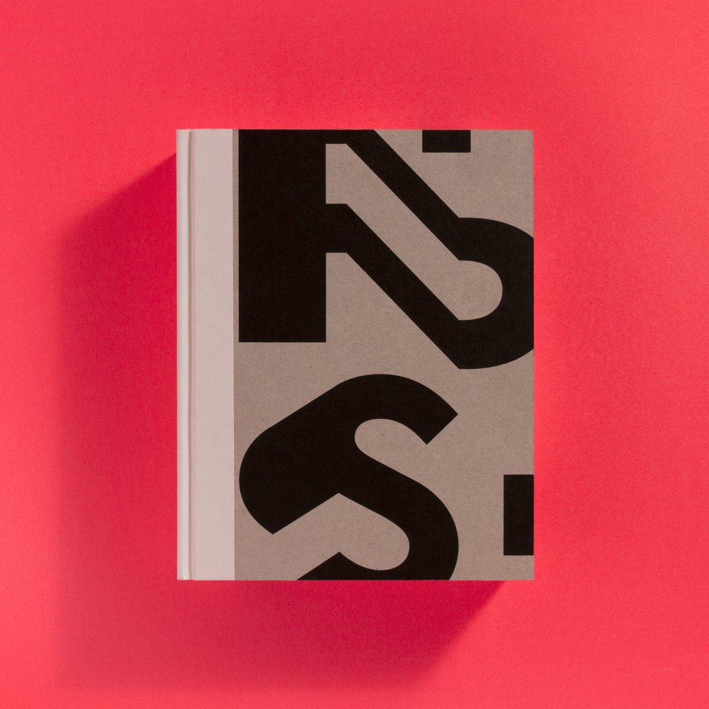 Portada libro "Works" de Paula Scher